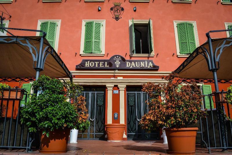 Hotel Daunia Modena Eksteriør billede